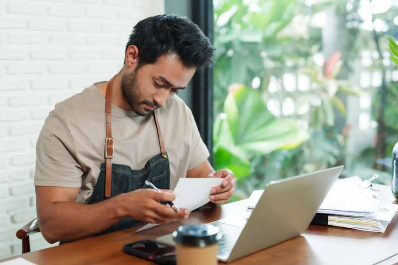 How to Manage Different Prices for Different Wholesale Customers Without Relying on Multiple Price Lists