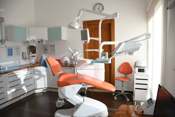 Invisible Aligners Care Guide: 5 Rules for a Perfect Smile