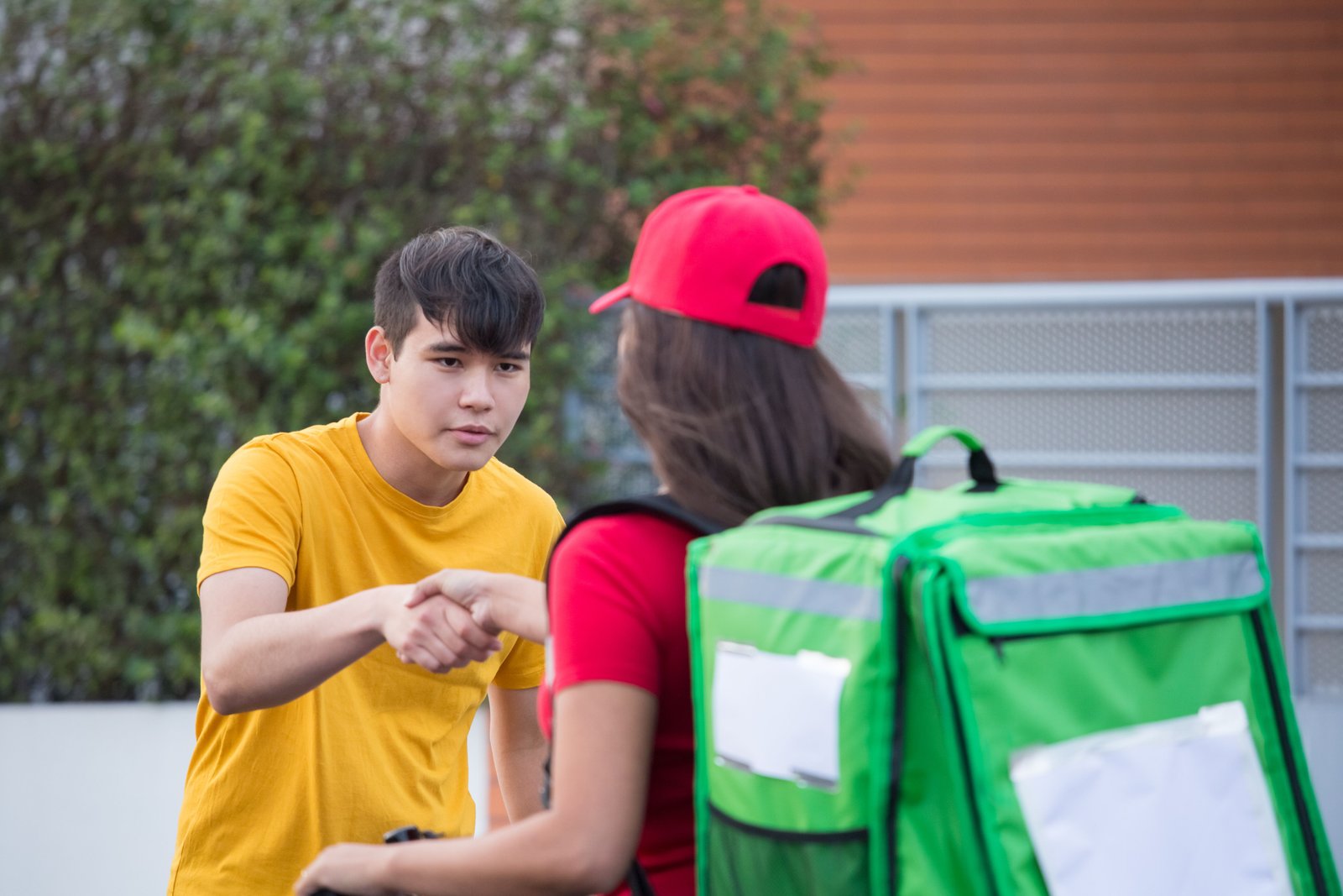 Grocery Delivery Cost Reduction: Maintaining Customer Service Without Compromise